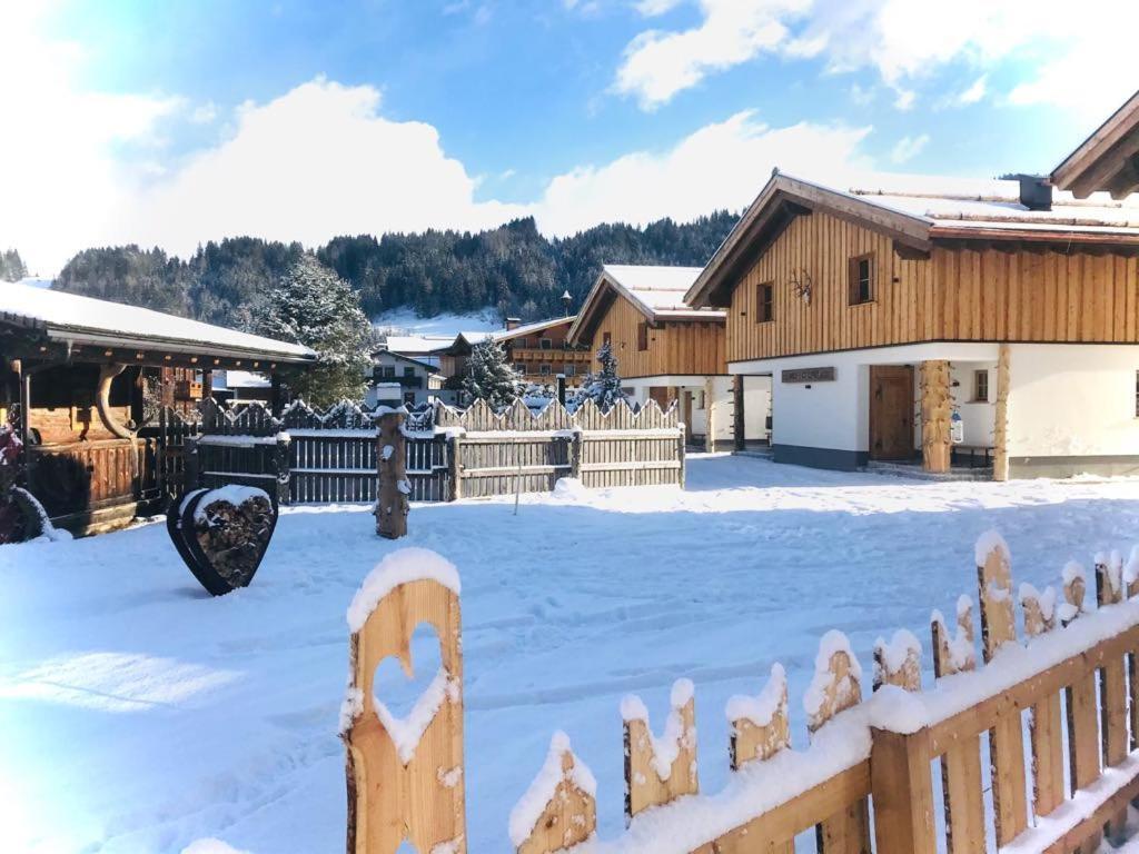 Sieglhub Chalets - Appartements - Hotel 플라차우 외부 사진